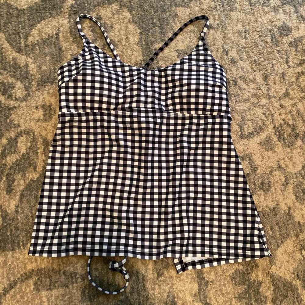 swim top